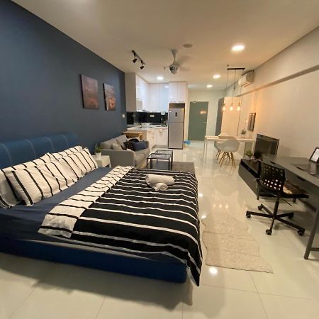 Summer Suites Klcc By Whollmark Куала Лумпур Екстериор снимка