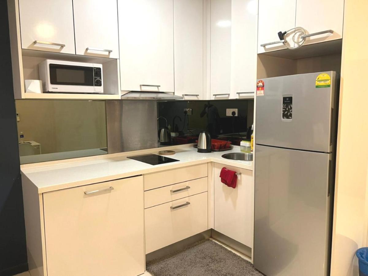 Summer Suites Klcc By Whollmark Куала Лумпур Екстериор снимка