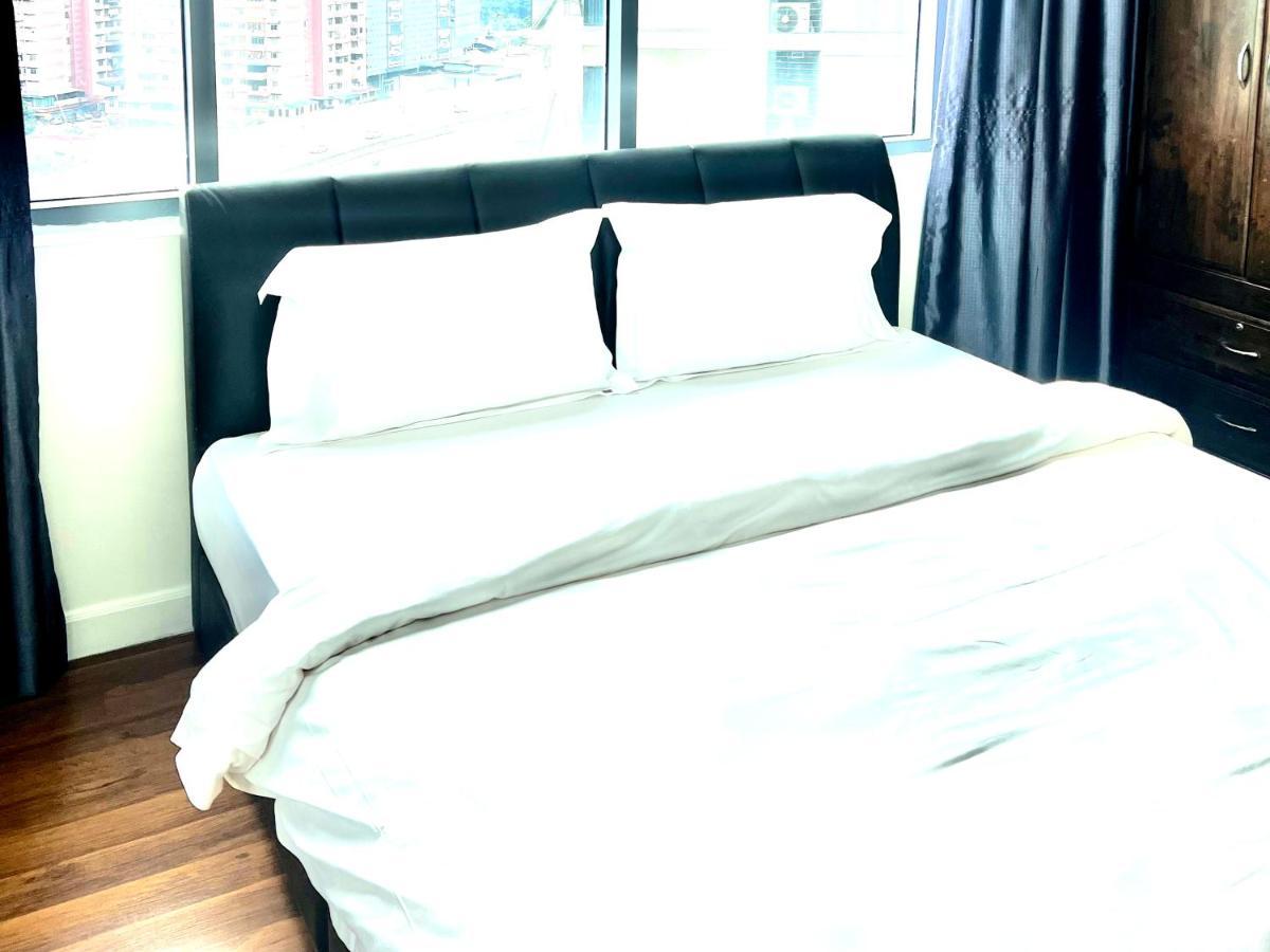 Summer Suites Klcc By Whollmark Куала Лумпур Екстериор снимка