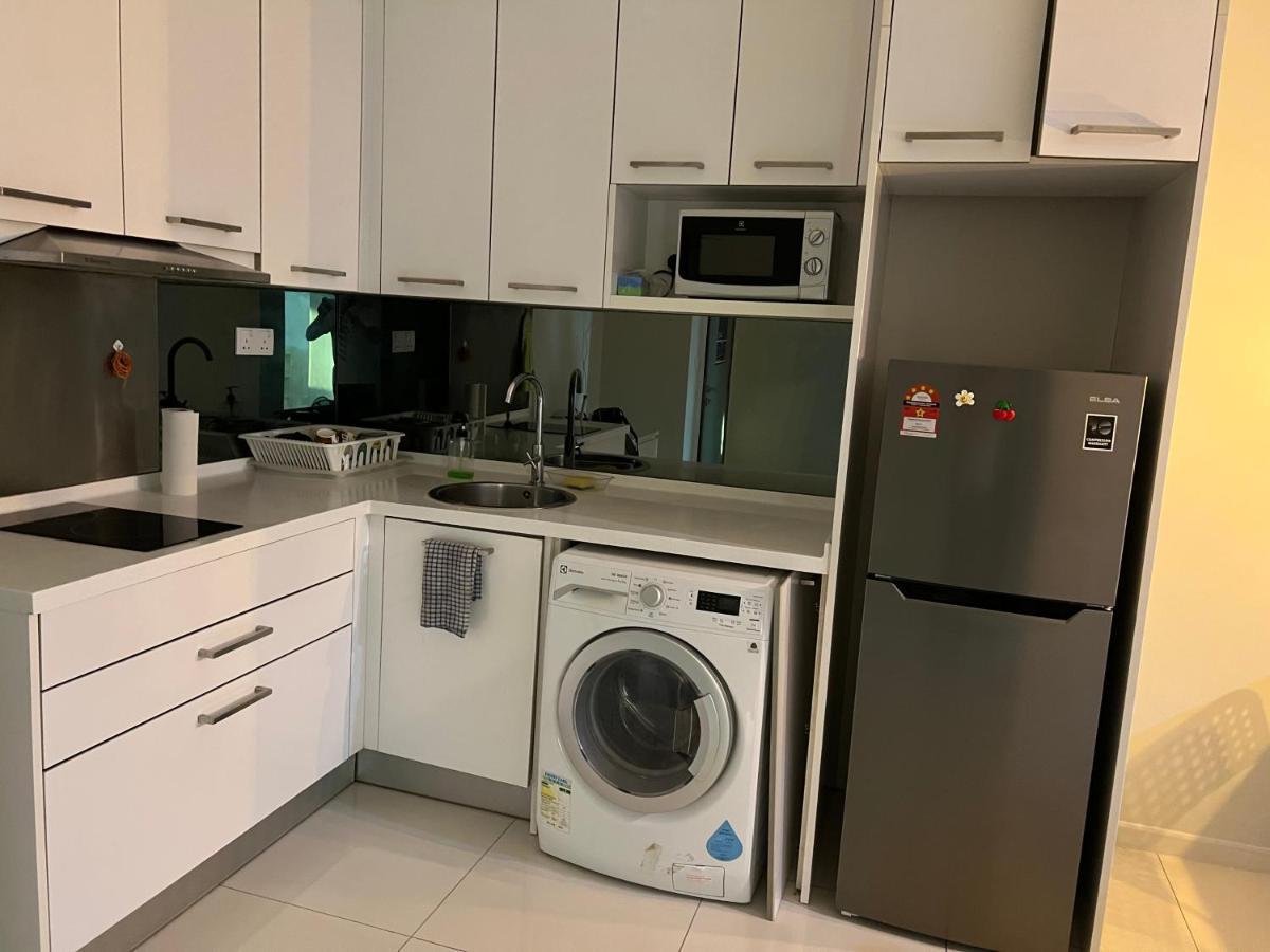 Summer Suites Klcc By Whollmark Куала Лумпур Екстериор снимка