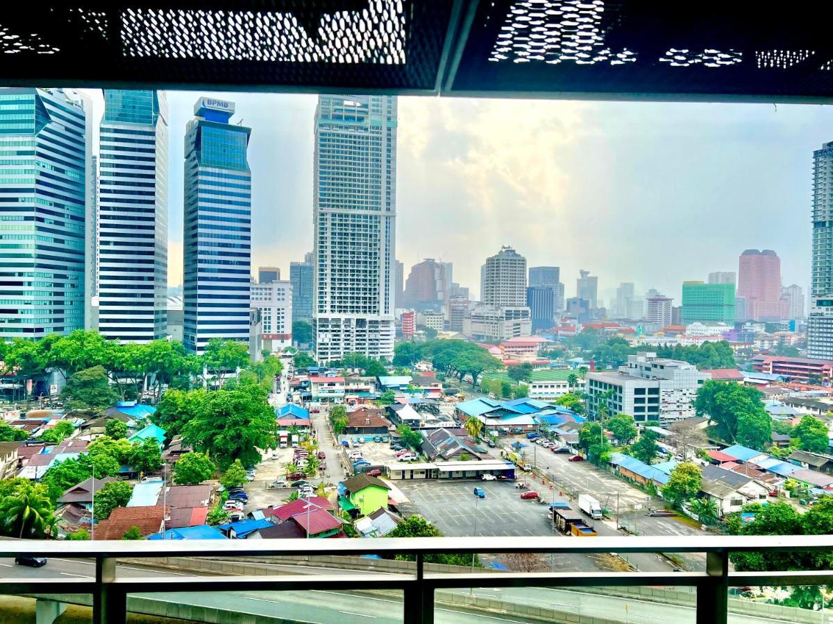 Summer Suites Klcc By Whollmark Куала Лумпур Екстериор снимка