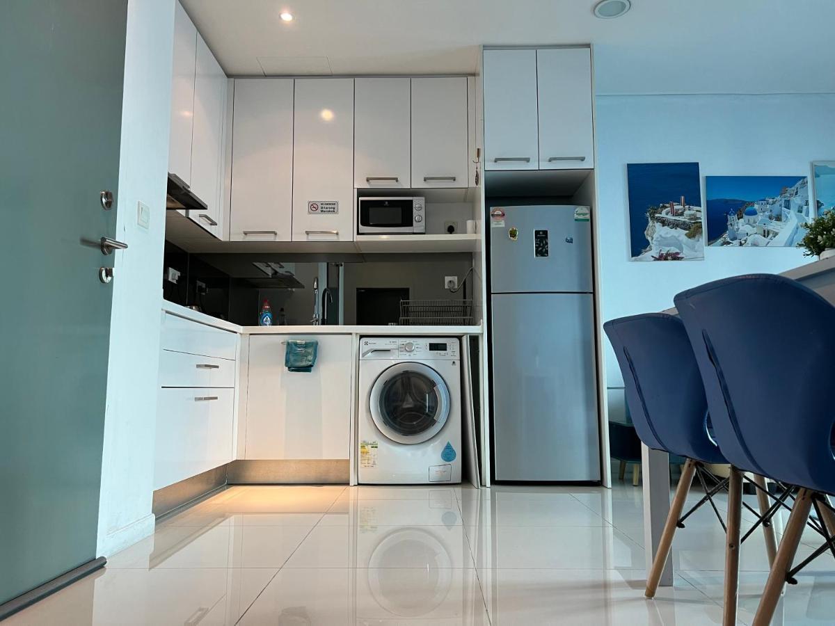 Summer Suites Klcc By Whollmark Куала Лумпур Екстериор снимка