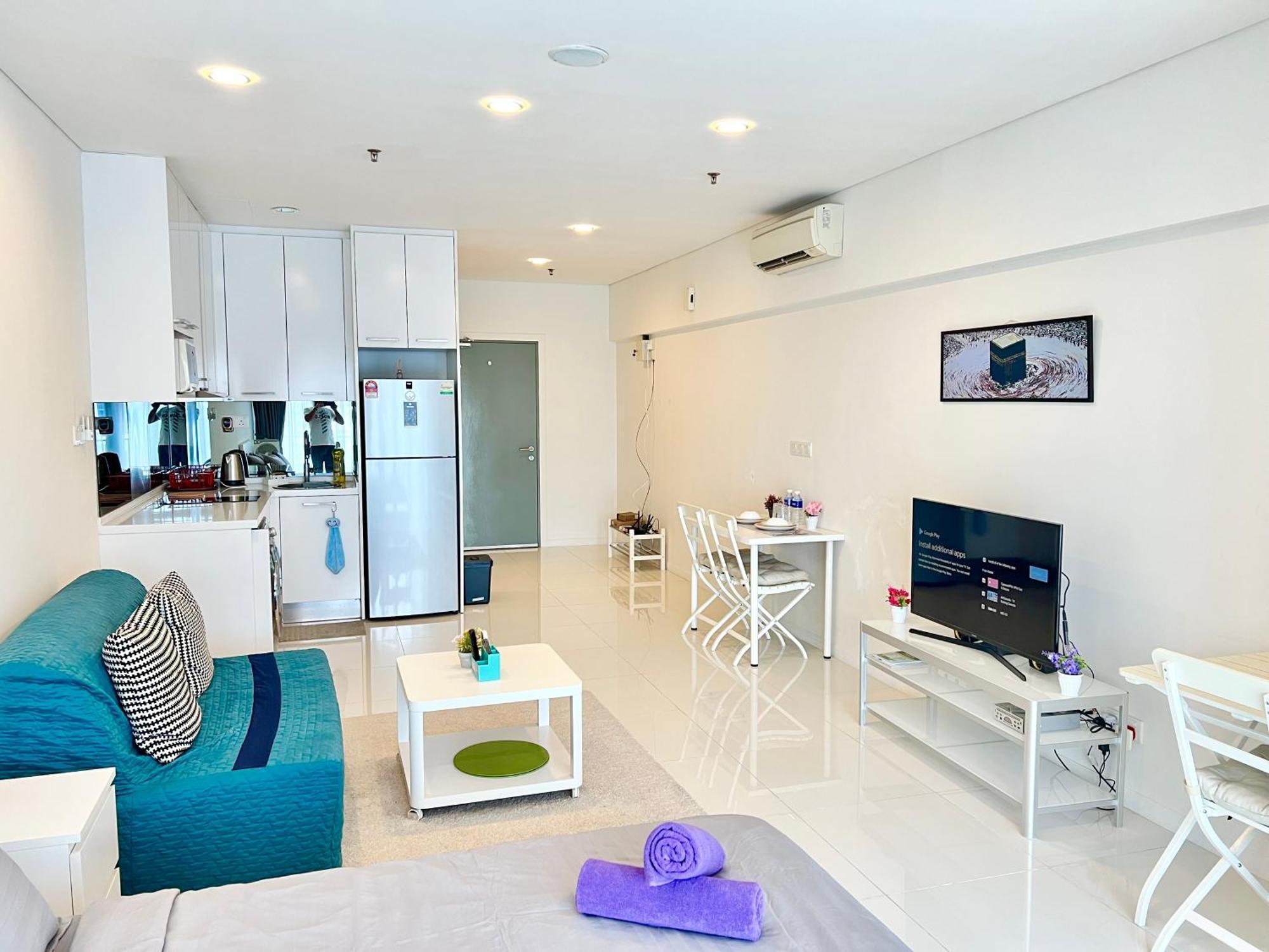 Summer Suites Klcc By Whollmark Куала Лумпур Екстериор снимка