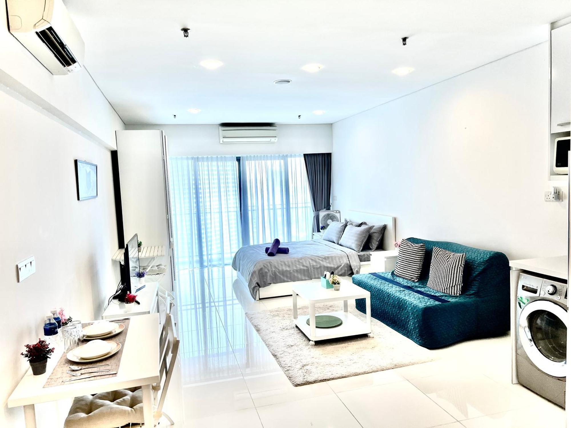 Summer Suites Klcc By Whollmark Куала Лумпур Екстериор снимка