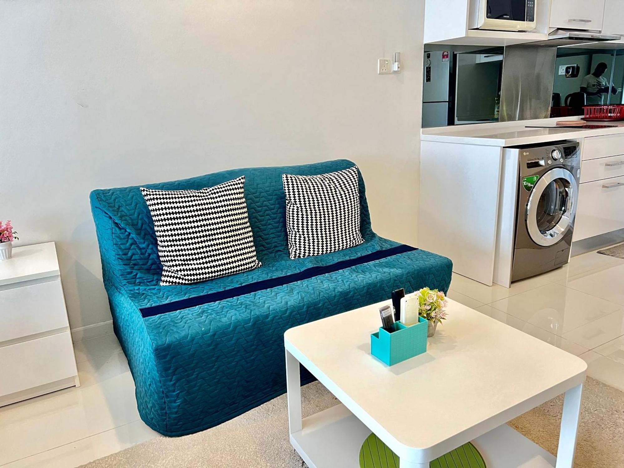 Summer Suites Klcc By Whollmark Куала Лумпур Екстериор снимка