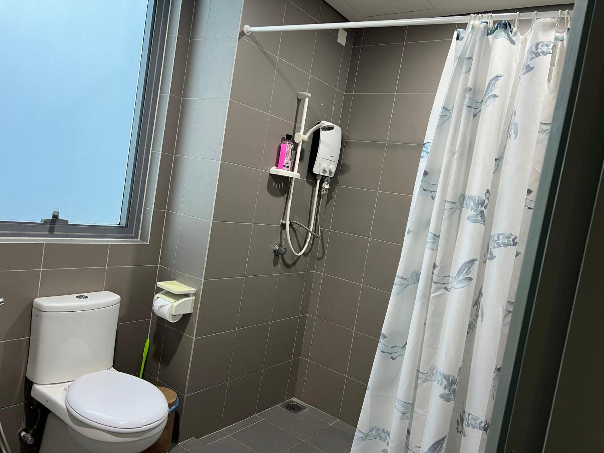 Summer Suites Klcc By Whollmark Куала Лумпур Екстериор снимка