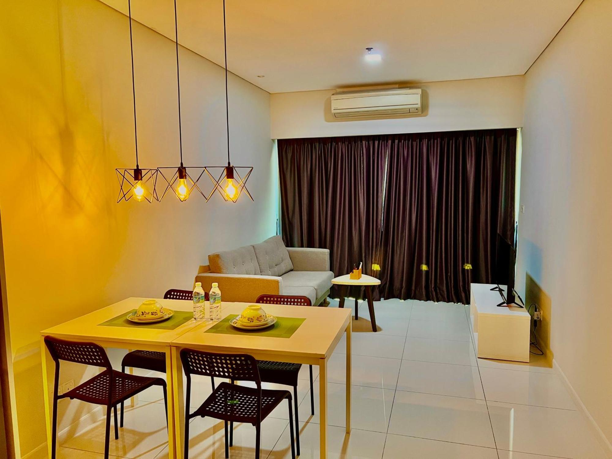 Summer Suites Klcc By Whollmark Куала Лумпур Екстериор снимка